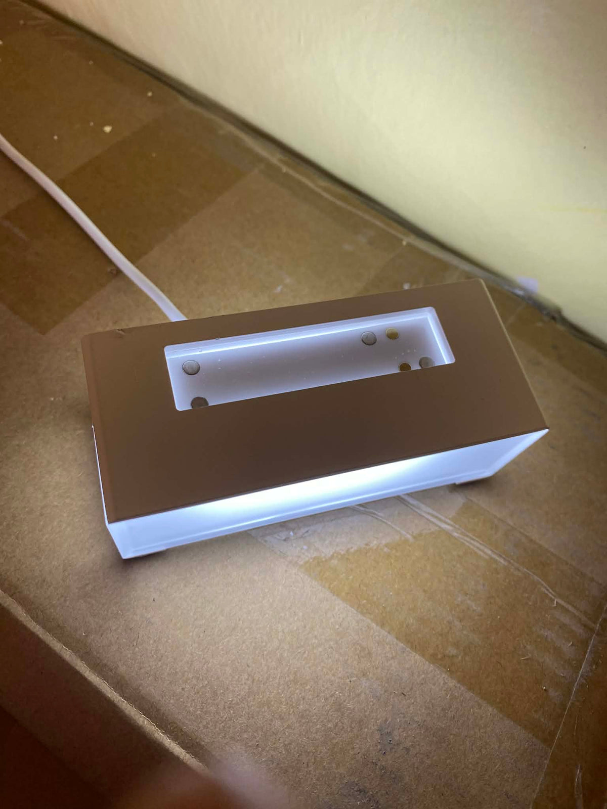 LED svítící podstavec