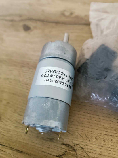 DC převodový motor 37RGM555-10K, 24V, 600 ot./min – silný motor pro robotiku a projekty