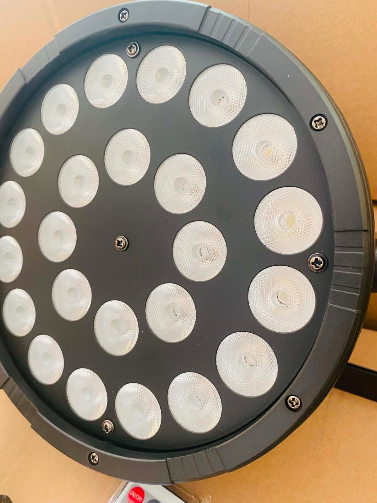 LED PAR reflektor 24 LED – RGB/DMX