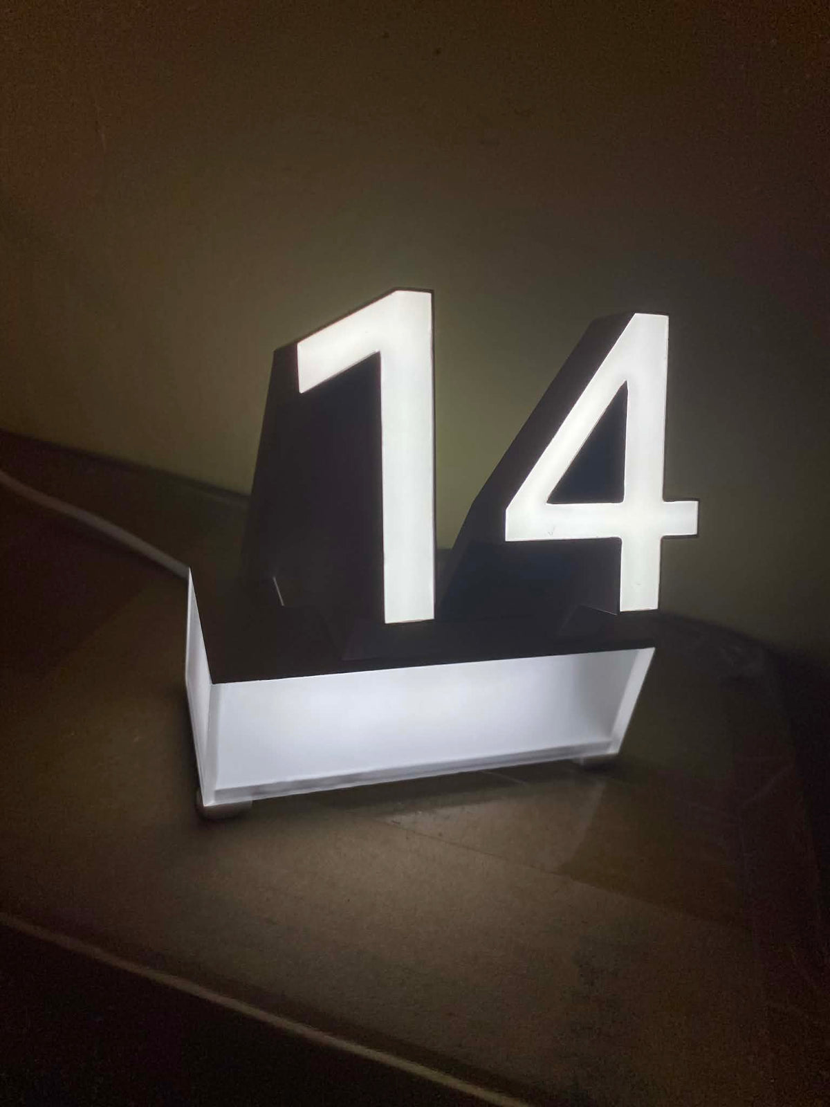LED svítící podstavec