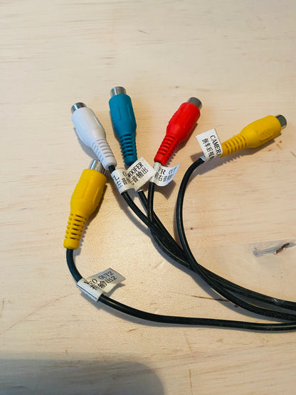 8 PIN konektor pro autorádia - 5 RCA
