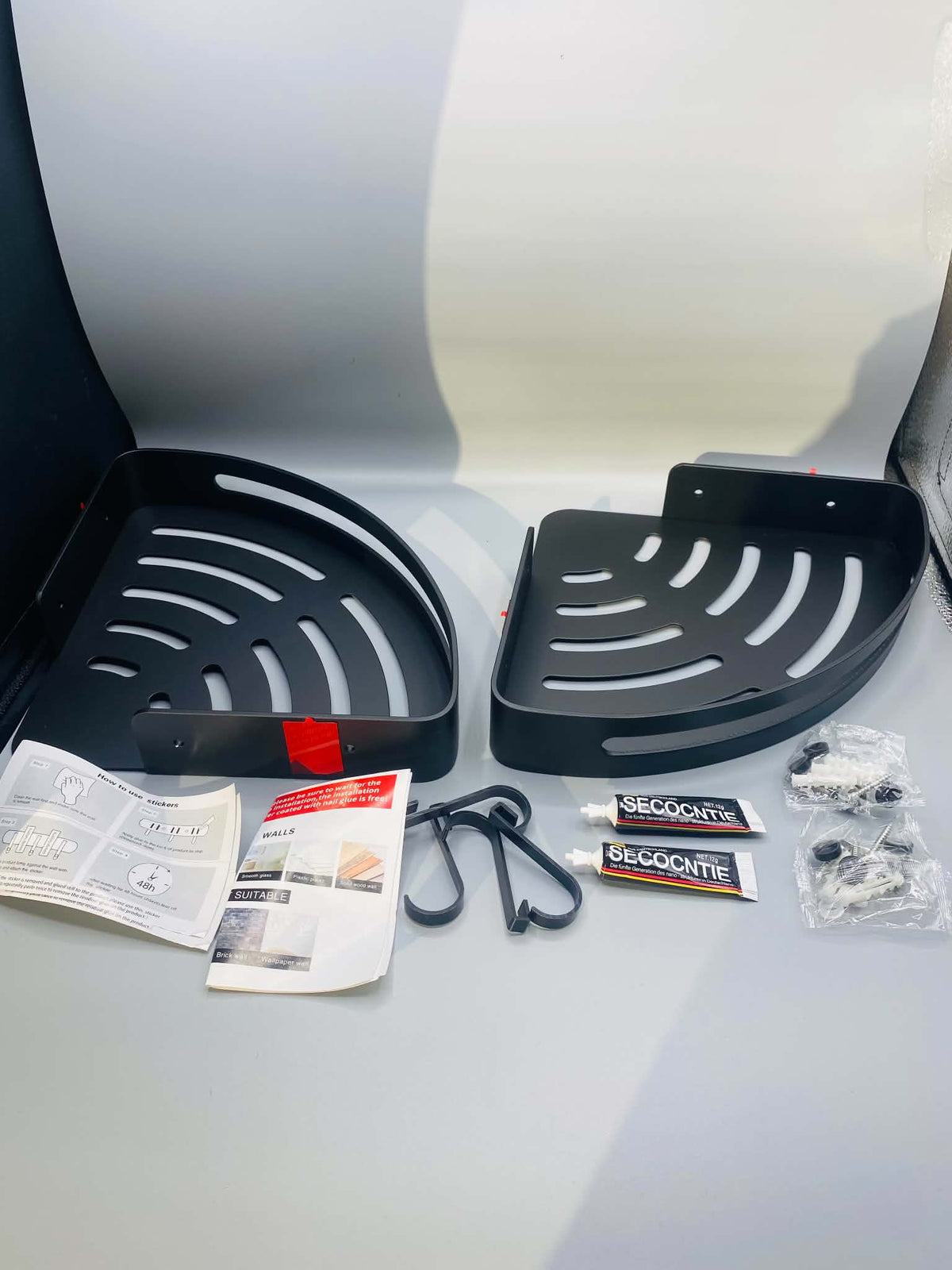 Set 2 kusů koupelnových rohových poliček - bez vrtání