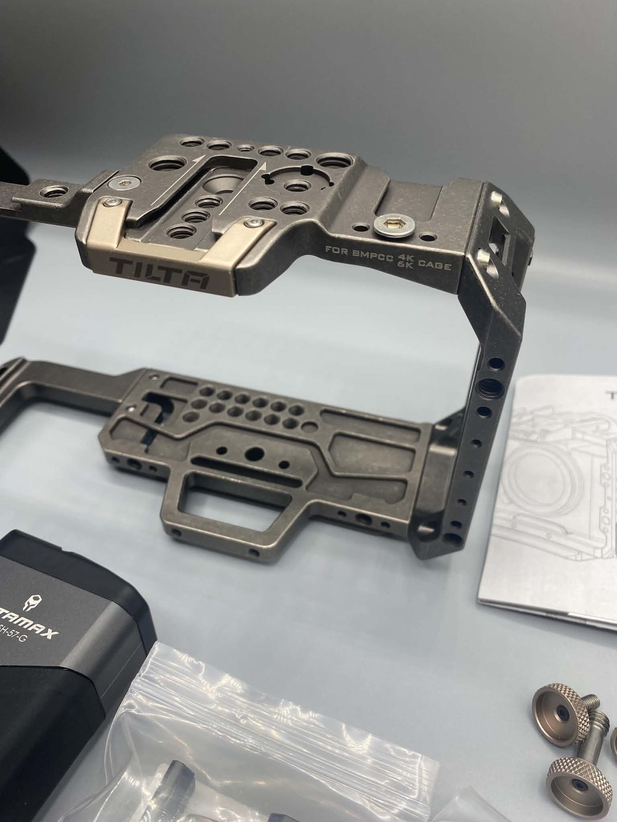 Tiltaing Tactical Kit pro BMPCC 4K / 6K (klec, boční rukojeť, držák SSD, clona)