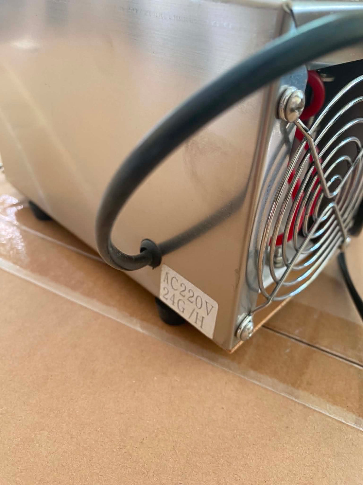 Generátor ozonu 100 W, 24 g/h