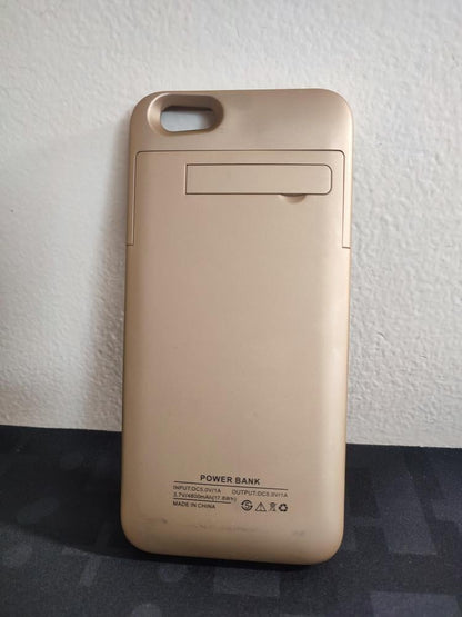 Externí bateriový kryt s kickstandem pro iPhone 6/6s – 4800mAh, zlatá