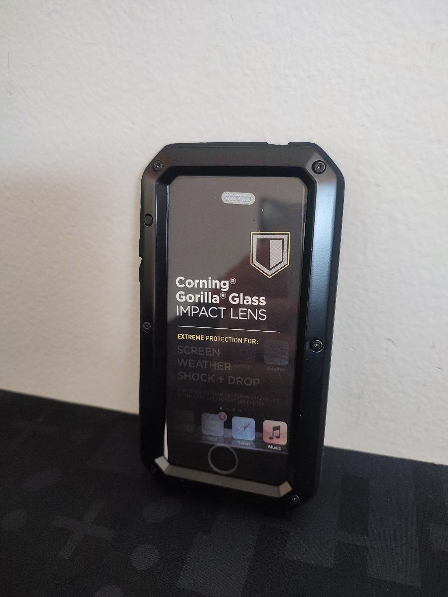 Odolný kryt Gorilla Glass pro iPhone X