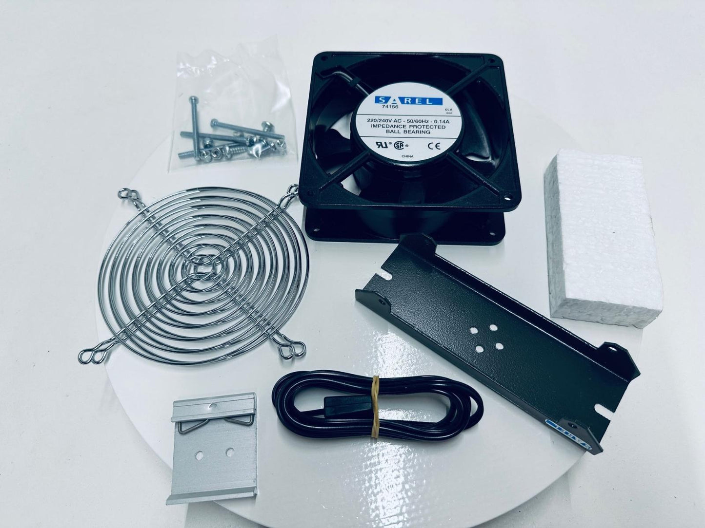 Ventilátor Sarel 74156 220/240V AC 50/60Hz 0,14A